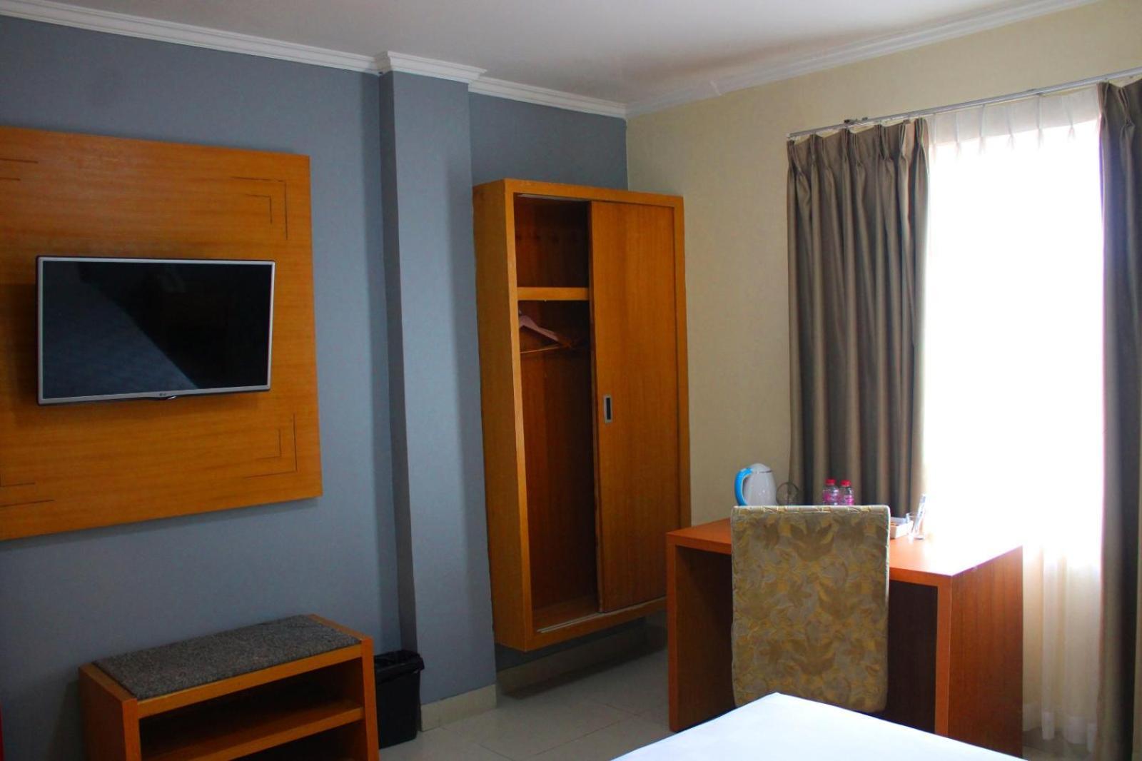 Maleosan Inn Manado Hotel Exterior foto